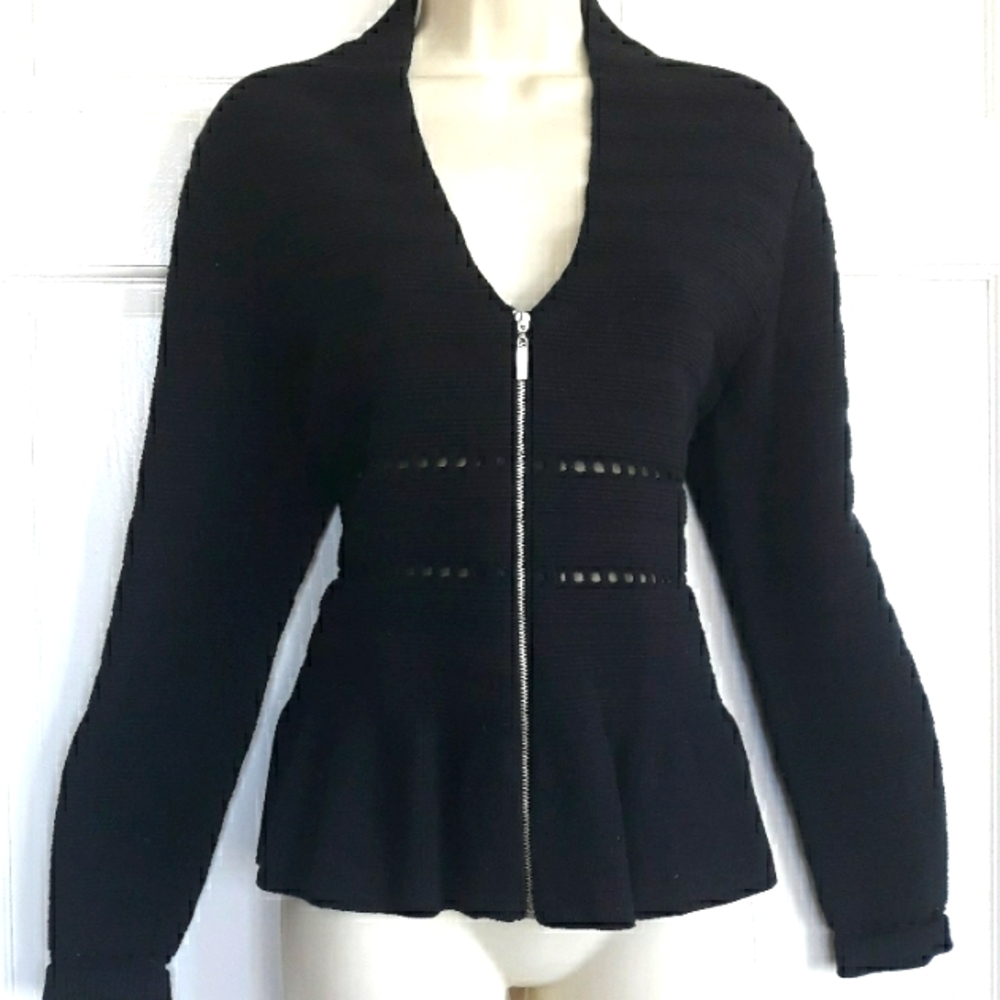 Peplum style cardigan front zipper in black